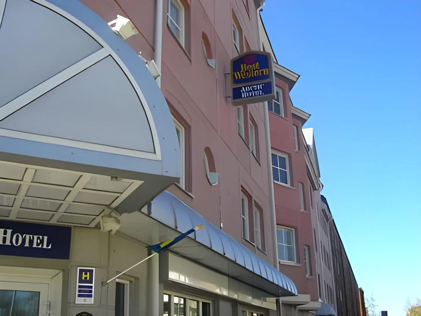 Comfort Hotel Arctic EXTERIOR