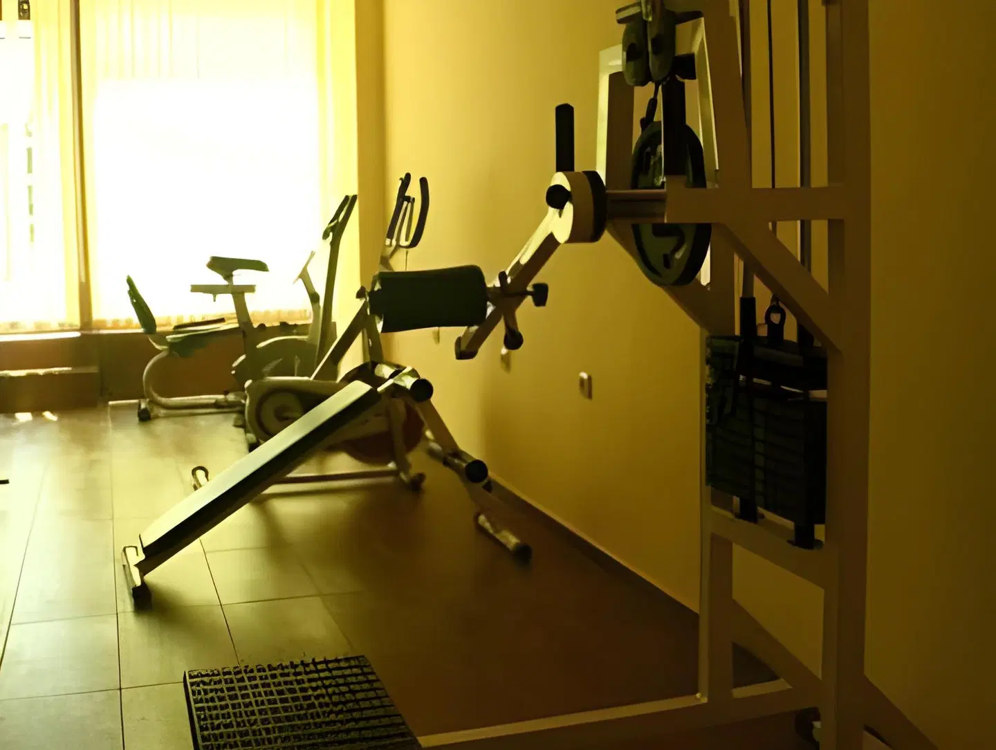 Julia SPORTS_AND_LEISURE