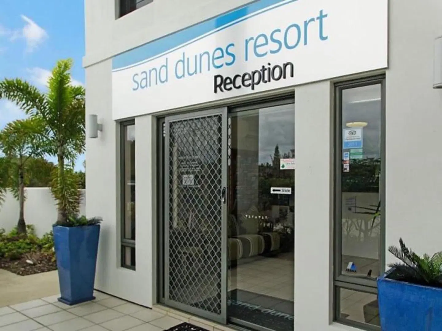 Sand Dunes Resort EXTERIOR