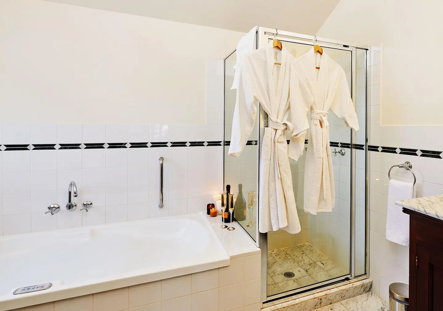 Ballina Manor Boutique Hotel Badezimmer