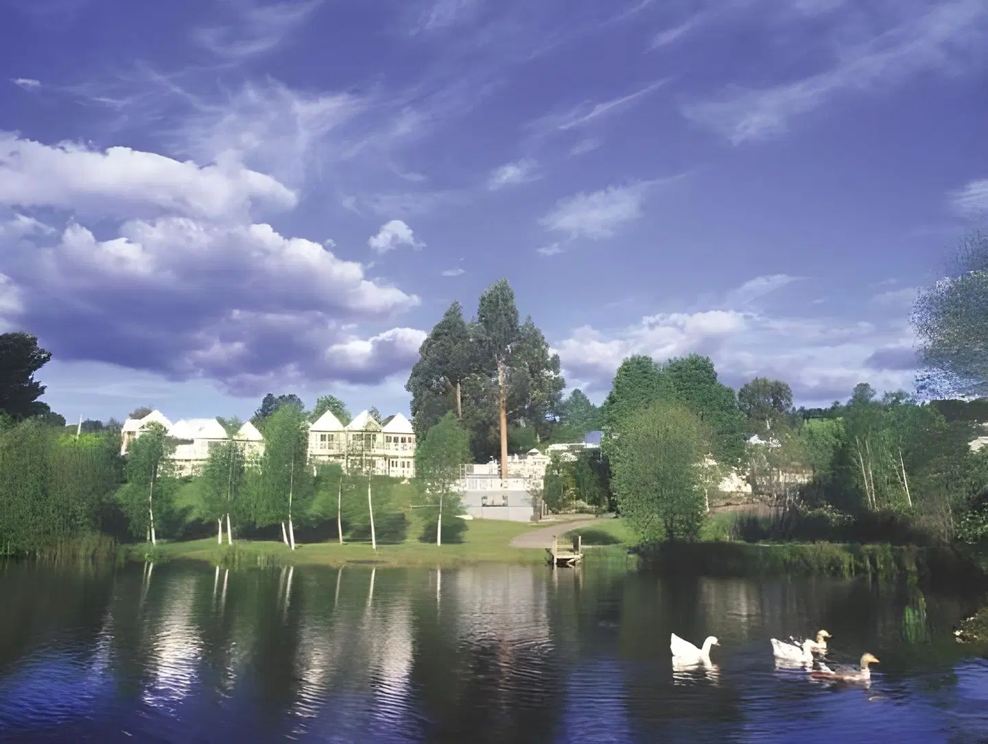 Lake House Daylesford OUTDOOR_POOL