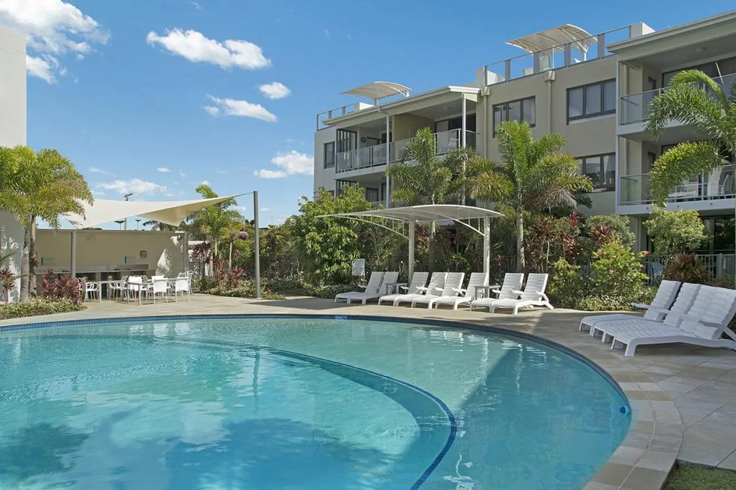 Sand Dunes Resort OUTDOOR_POOL