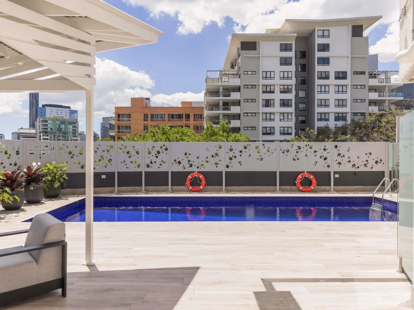 Mercure Brisbane Spring Hill EXTERIOR