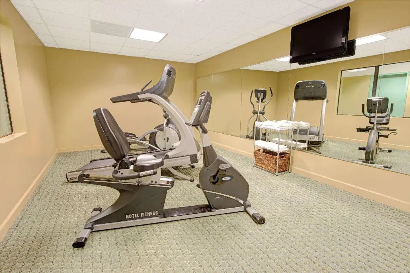 Days Inn by Wyndham Downtown St. Louis SPORTS_AND_LEISURE