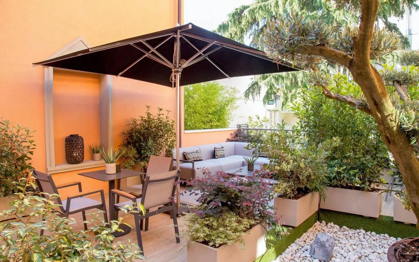 Metropol Ceccarini Suite Terrasse