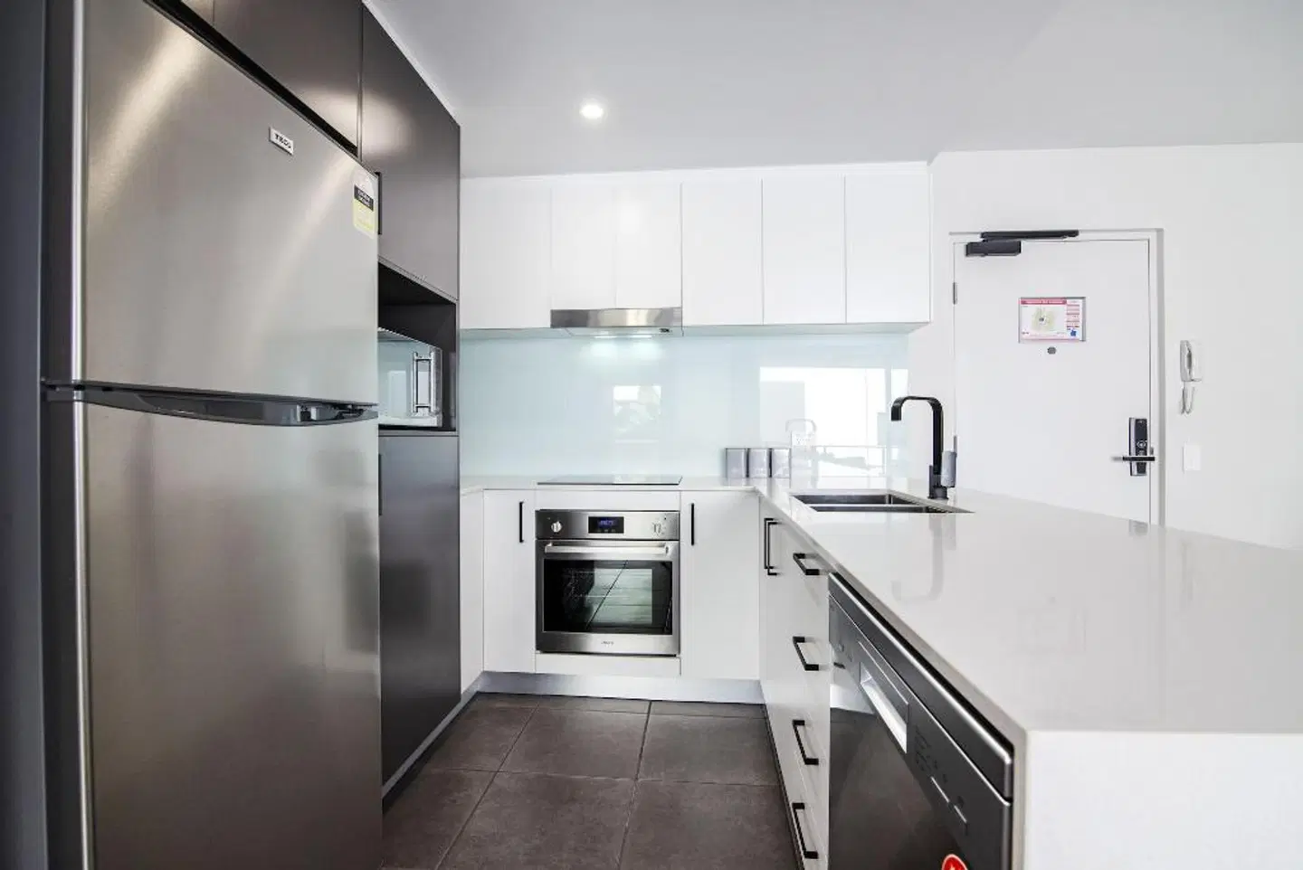 Hedge Apartments by CLLIX SPORTS_AND_LEISURE