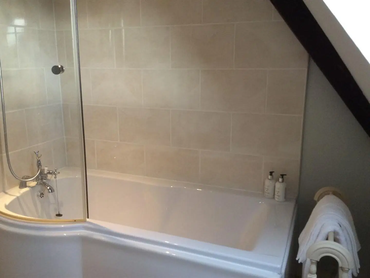 Castle Farm House B&B Badezimmer