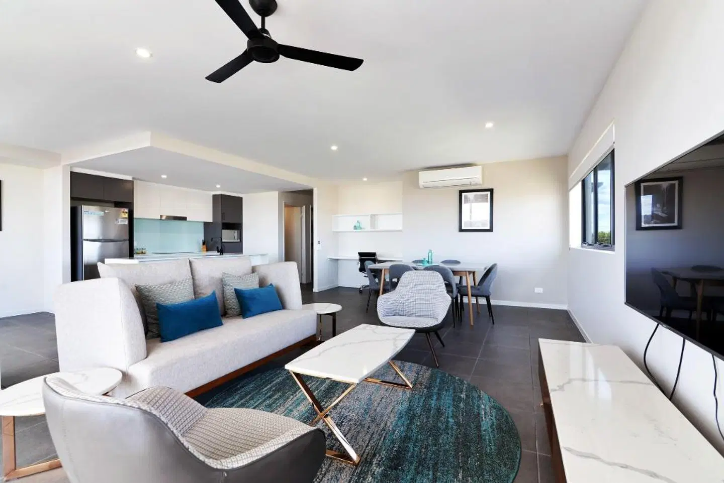 Hedge Apartments by CLLIX LOUNGE_LOBBY