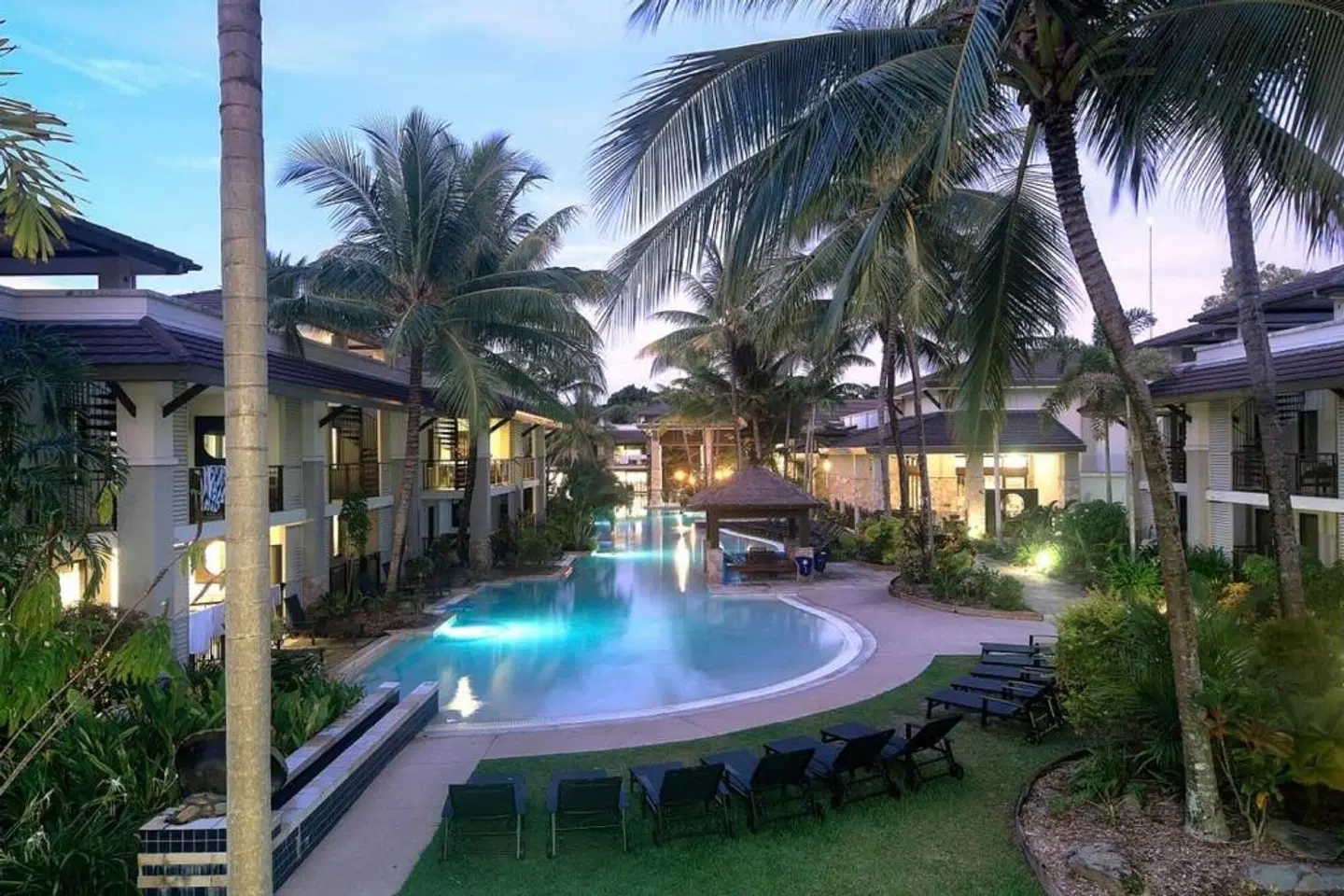 5 Star Port Douglas Private Apartments At The Sea Temple Resort & Spa OUTDOOR_POOL