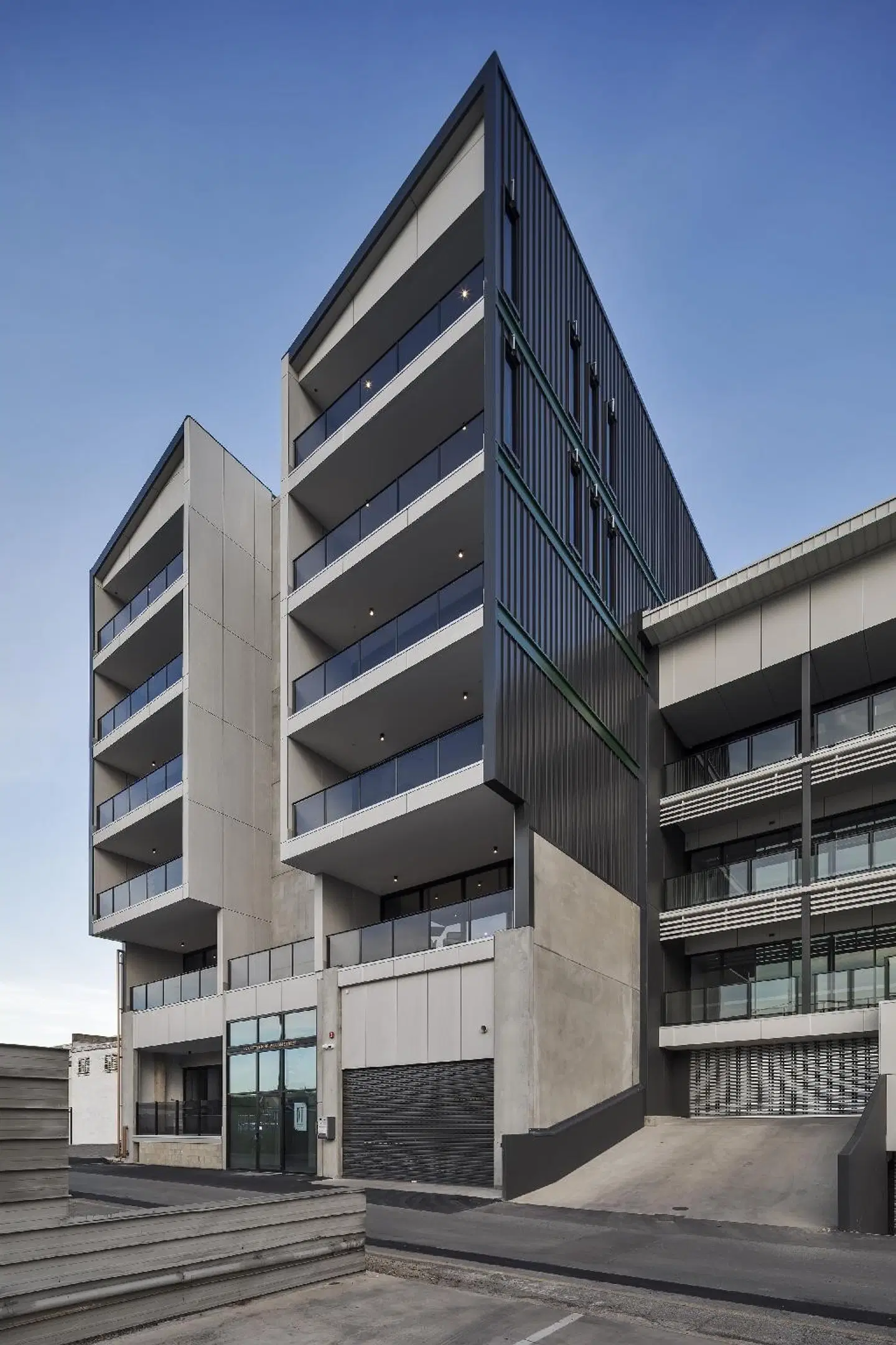 KT Apartments EXTERIOR