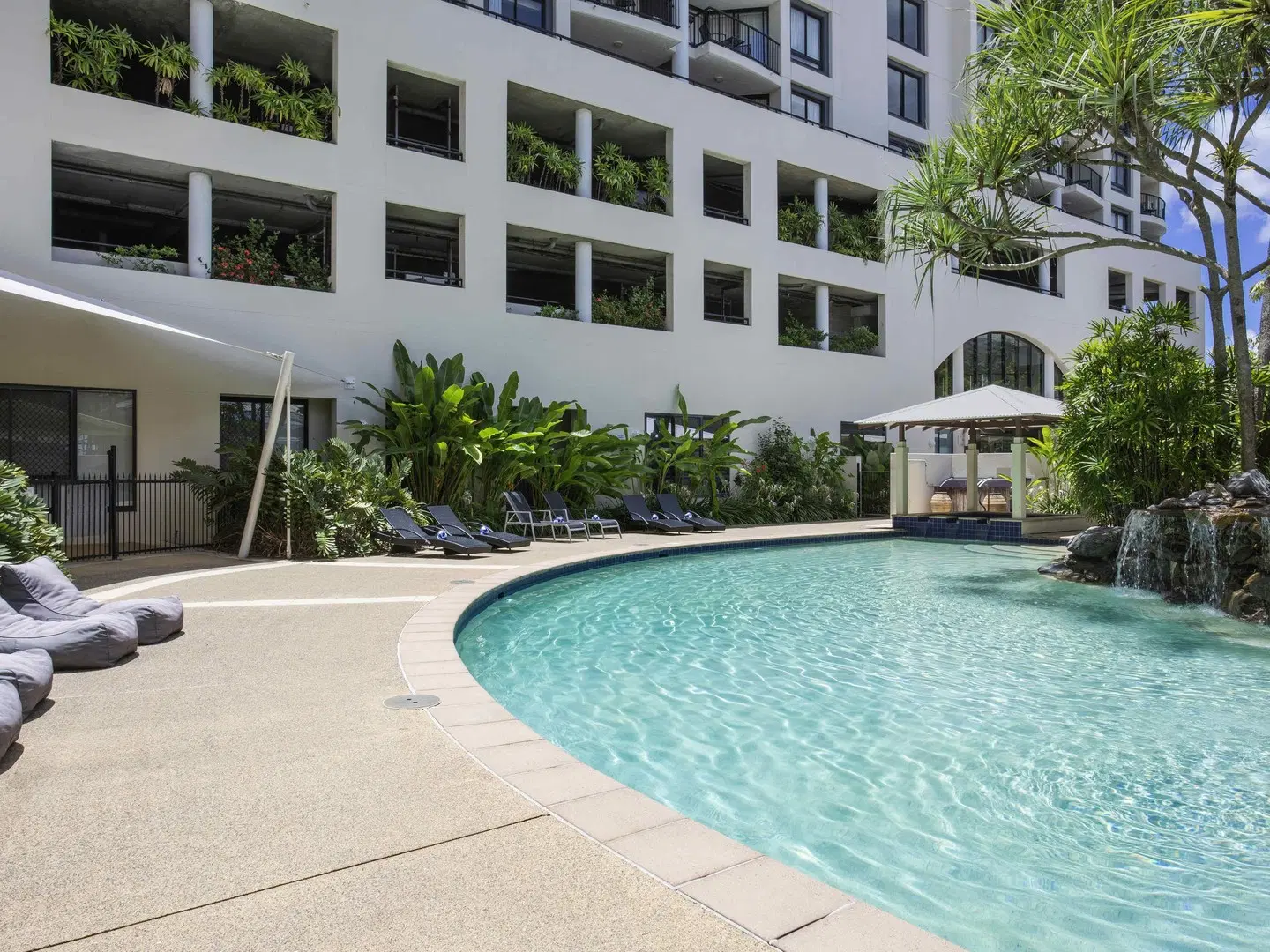 Mantra Esplanade OUTDOOR_POOL