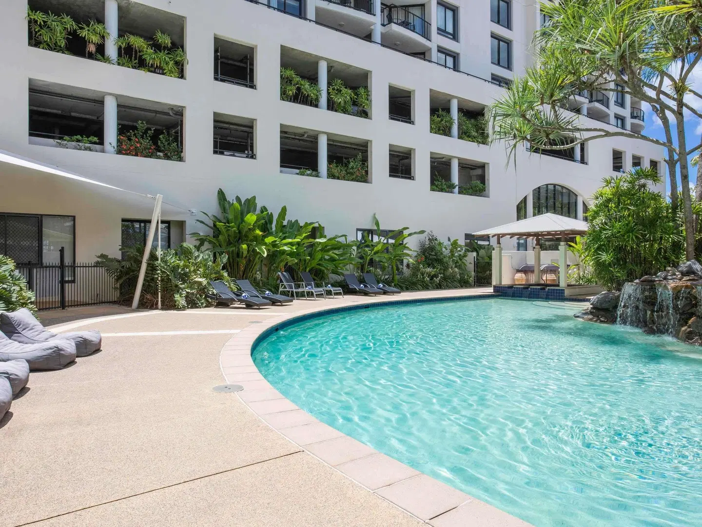 Mantra Esplanade OUTDOOR_POOL