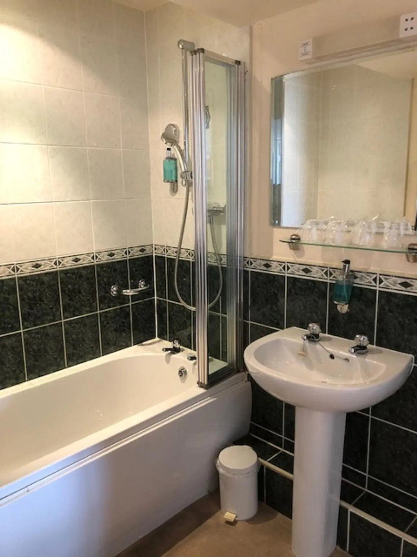 Dovey Inn Badezimmer