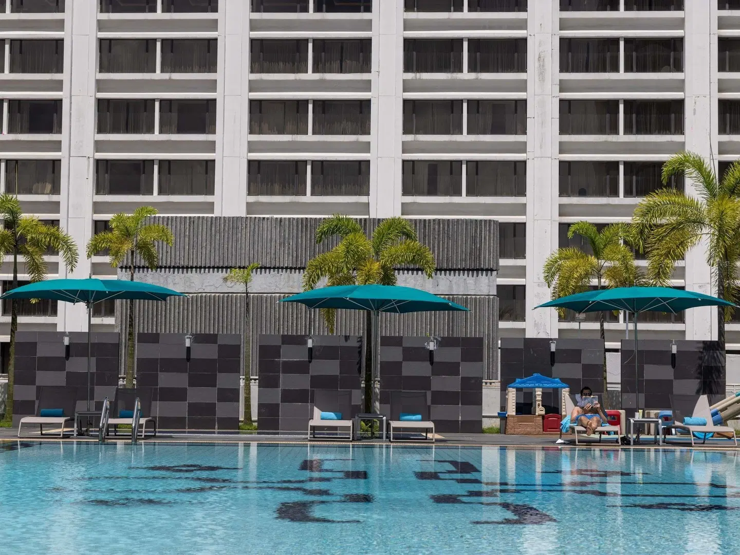 Novotel Living Singapore Orchard OUTDOOR_POOL