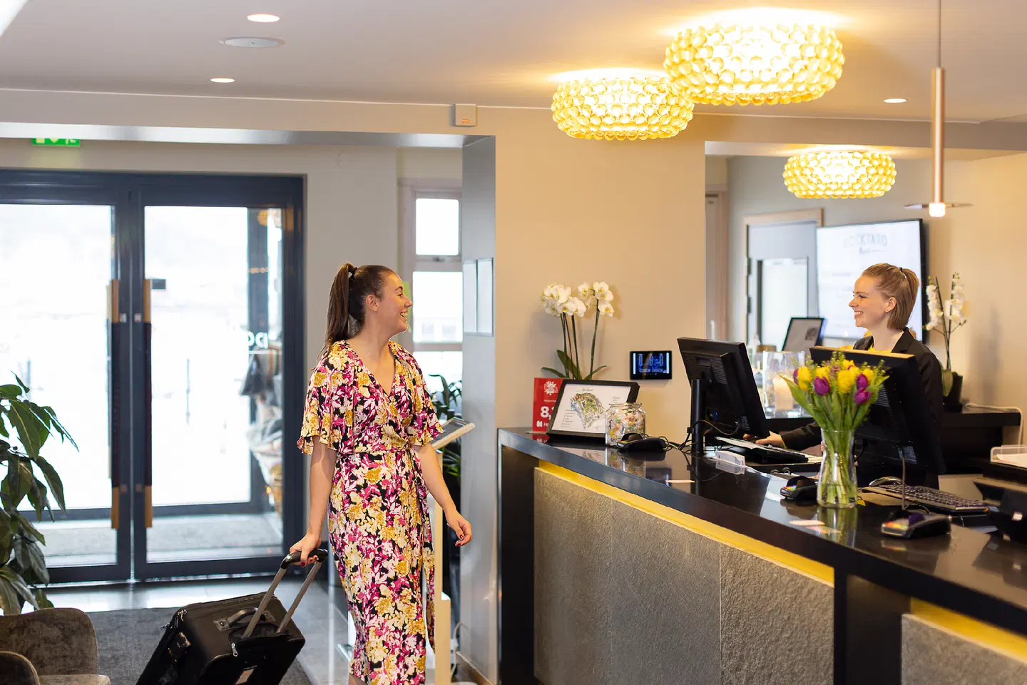 Dockyard Hotel Bar
