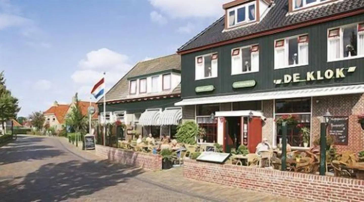 De Klok EXTERIOR