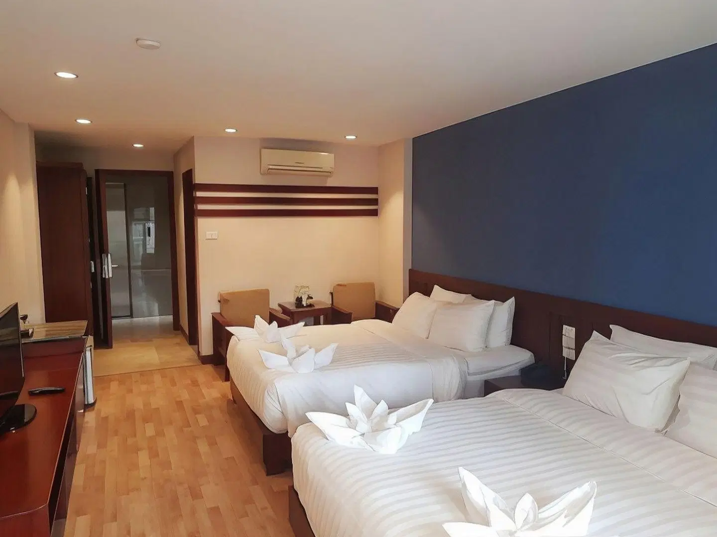 Hanoi La Castela Hotel ROOM_EXAMPLE