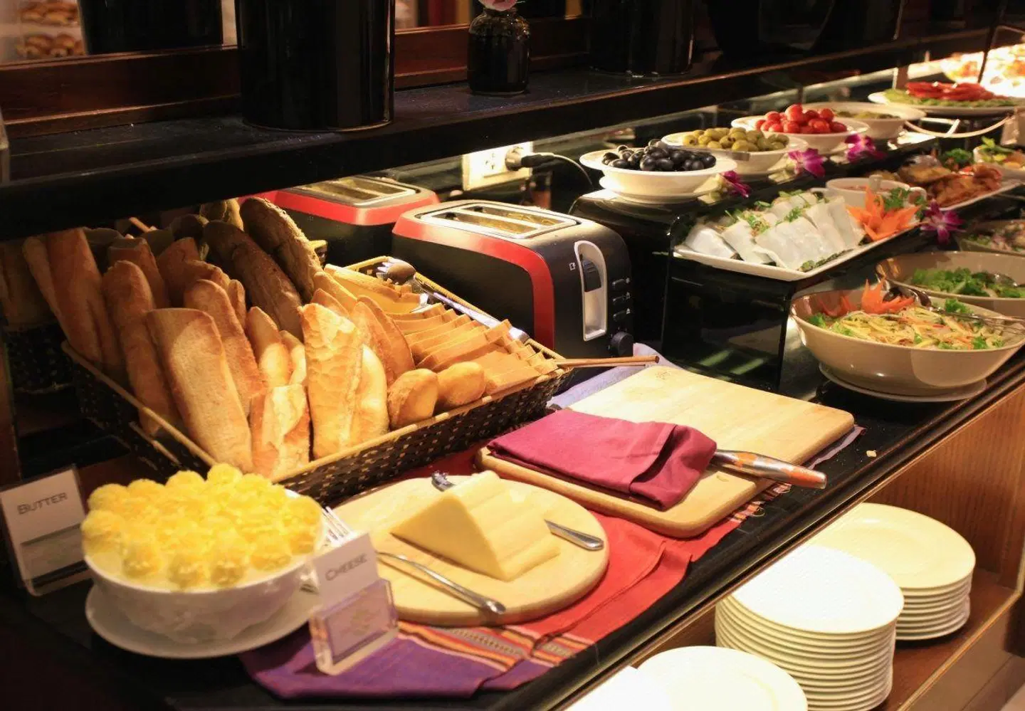 AIRA Boutique Hanoi Hotel & Spa Restaurant