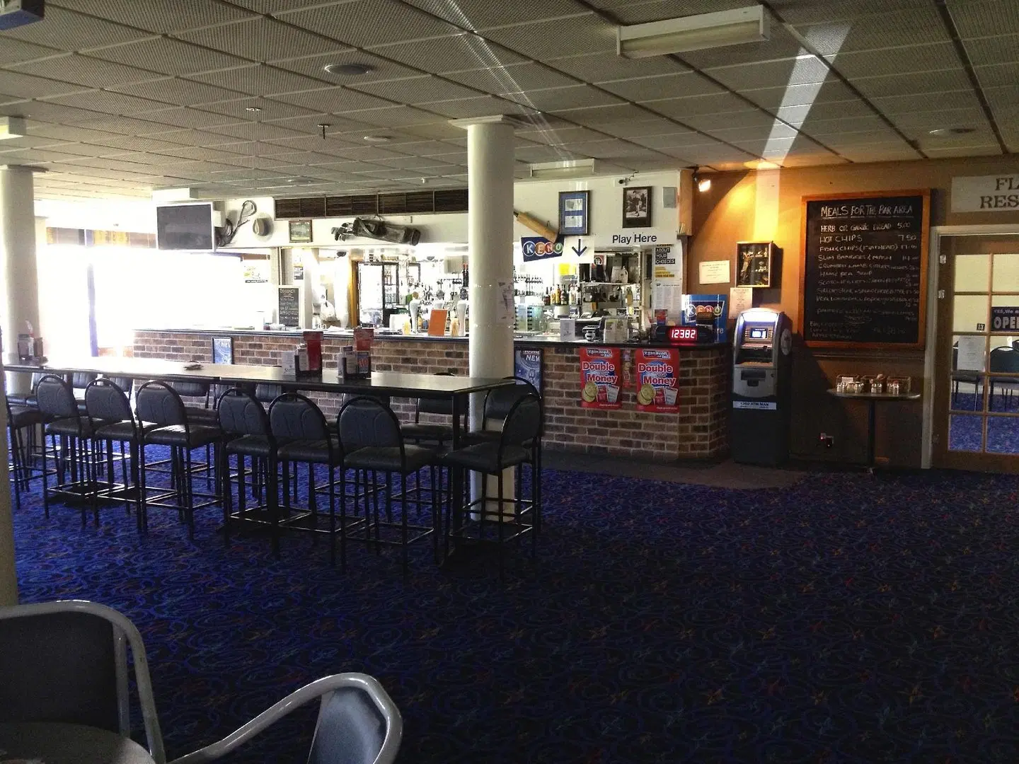 Town & Country Motor Inn Bar