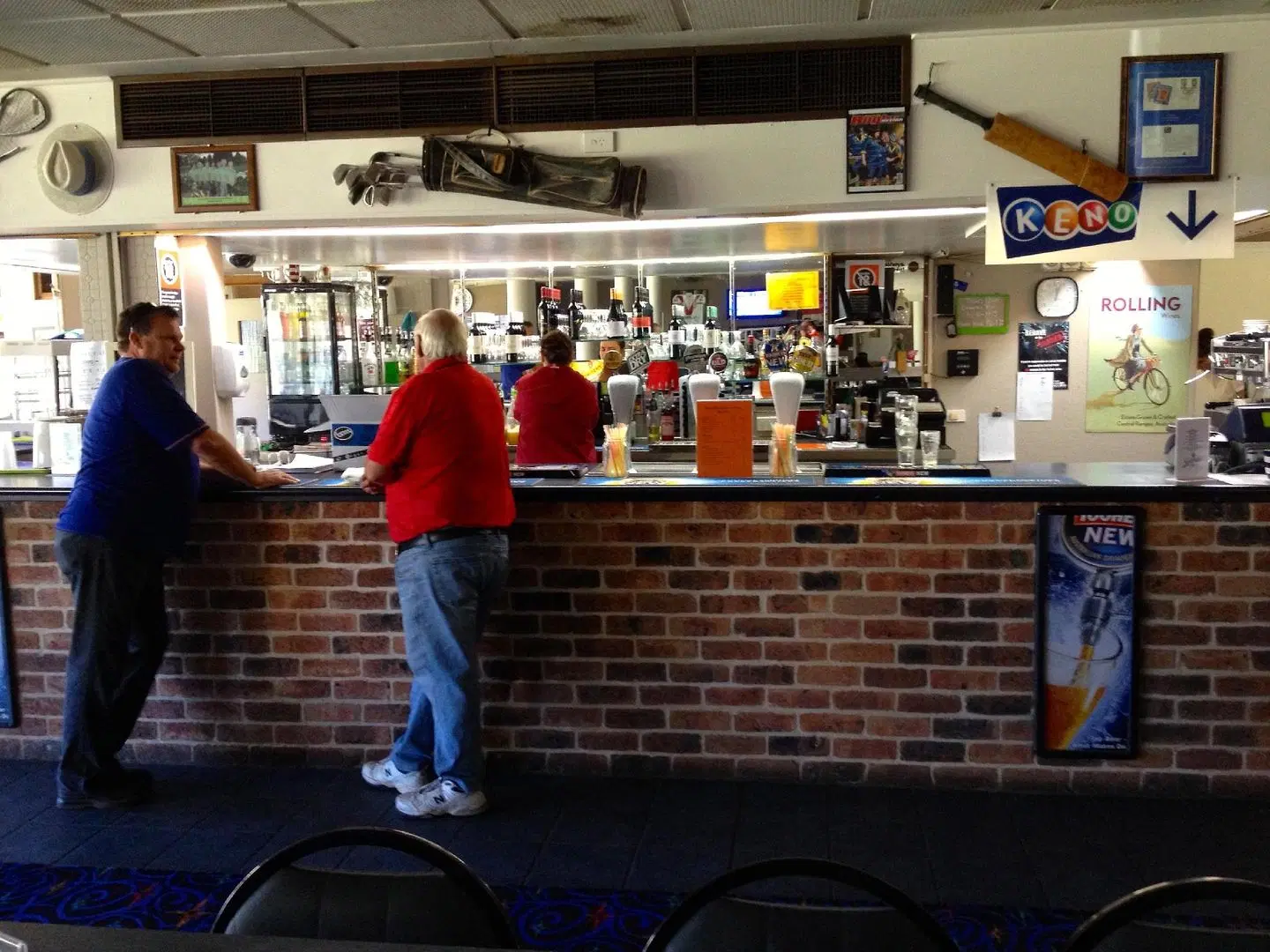 Town & Country Motor Inn Bar