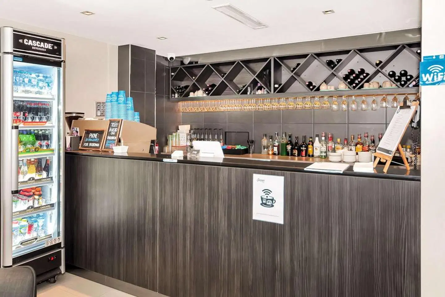 Clarion Hotel Townsville Bar