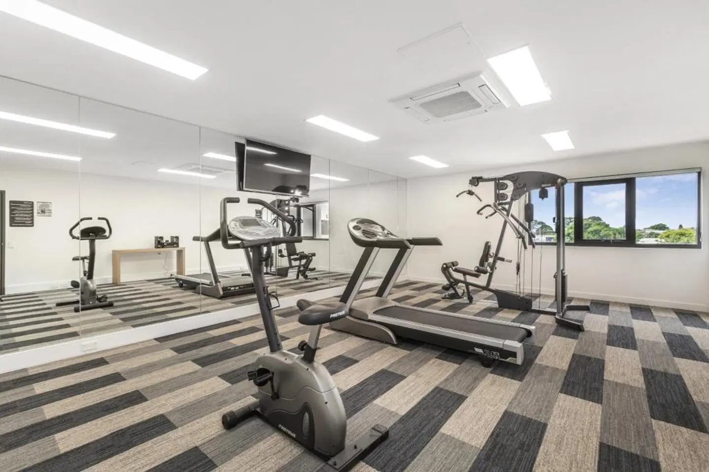 Quest Nowra SPORTS_AND_LEISURE