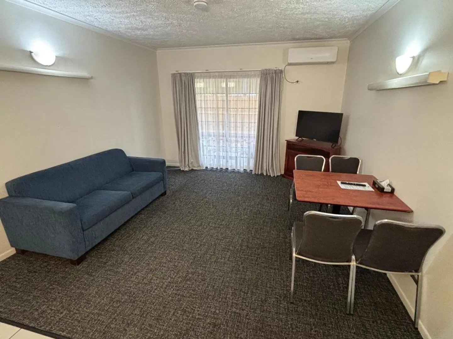 Shakespeare International Motel ROOM_EXAMPLE