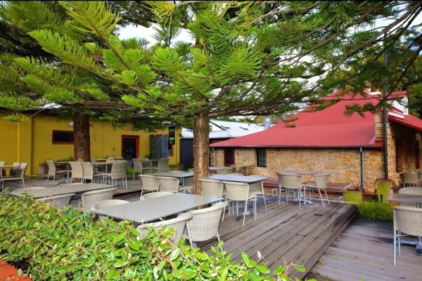 The Inn Mahogany Creek EXTERIOR