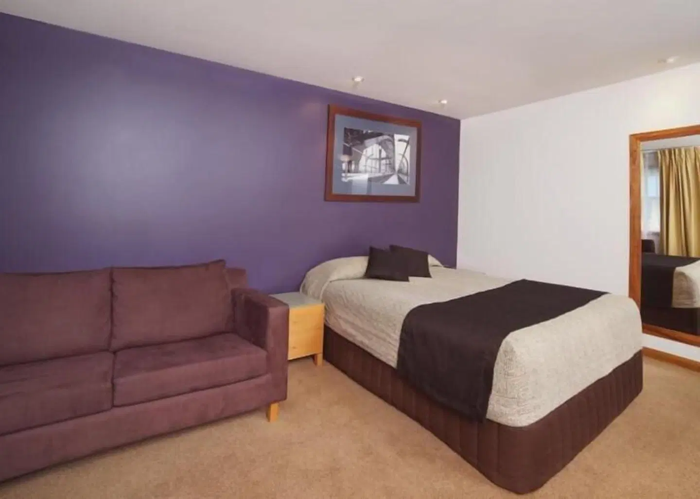 Willows Motel ROOM_EXAMPLE