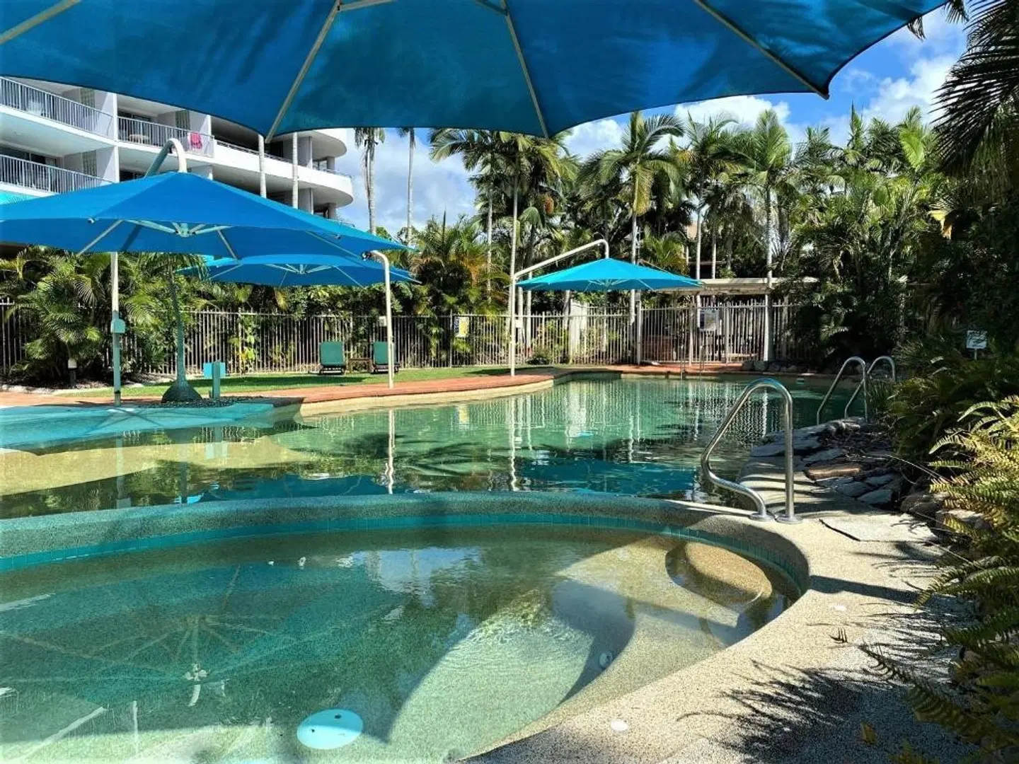 Riviera Resort OUTDOOR_POOL