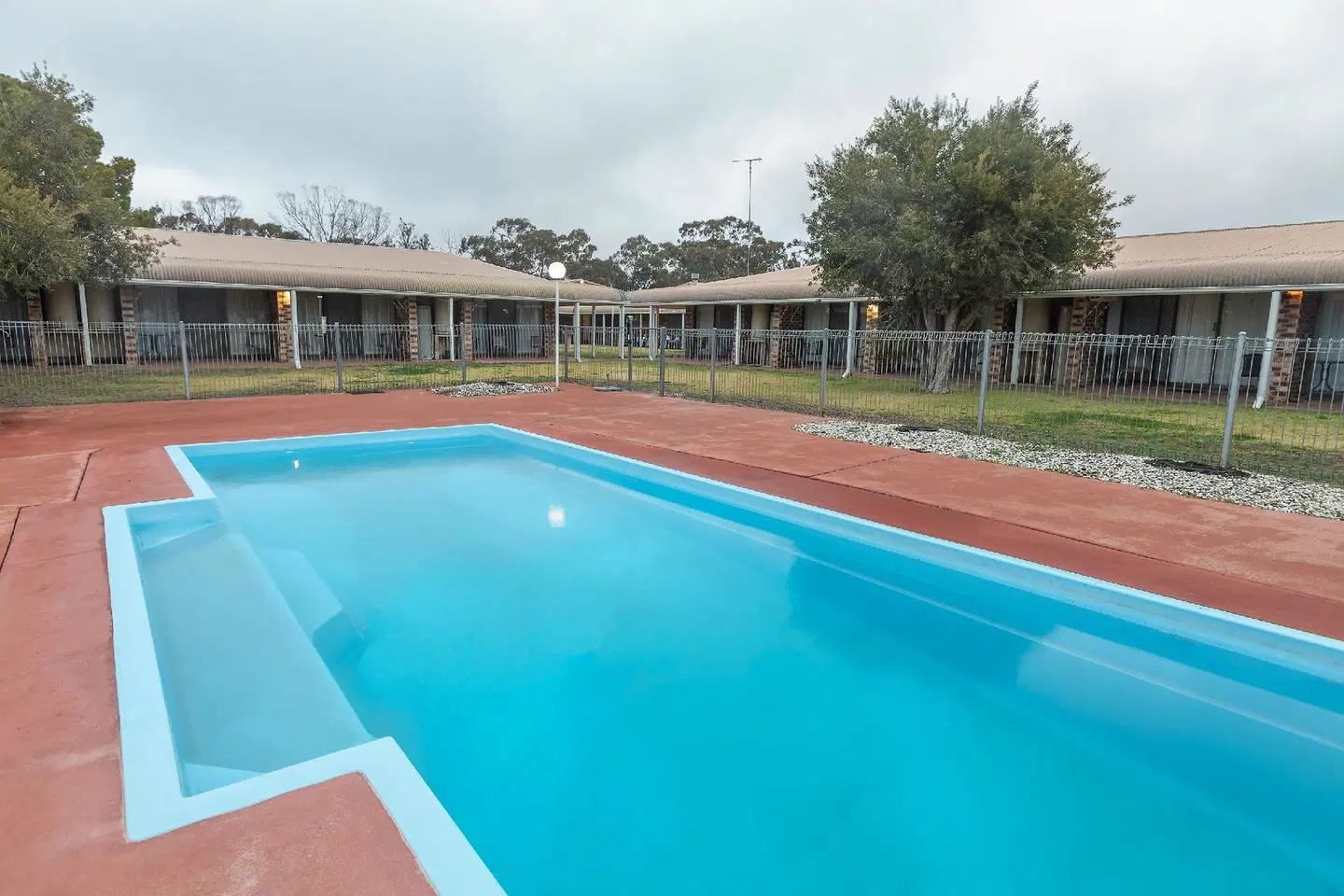 Club Inn Motel OUTDOOR_POOL