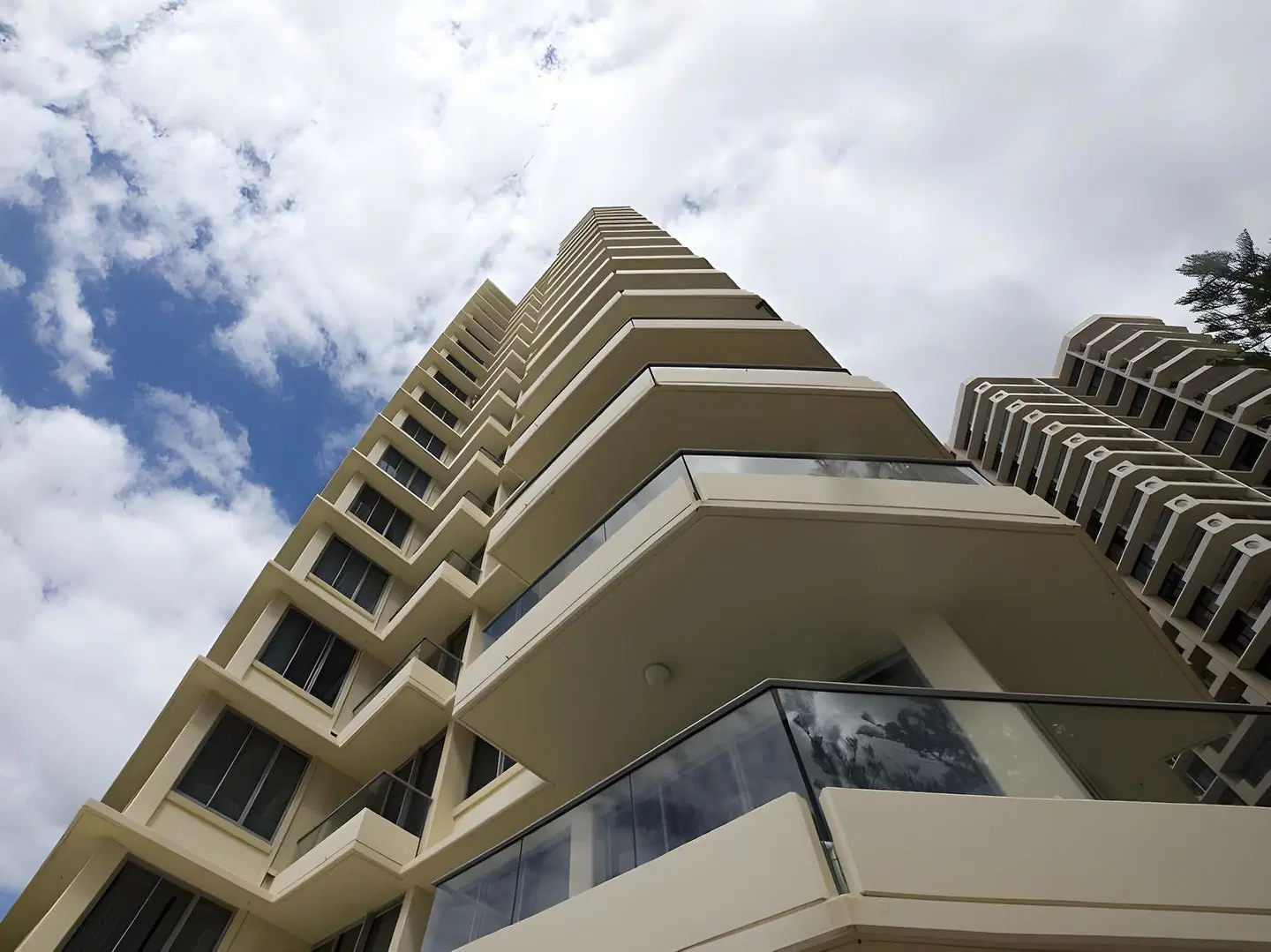 Berkeley on the Beach EXTERIOR
