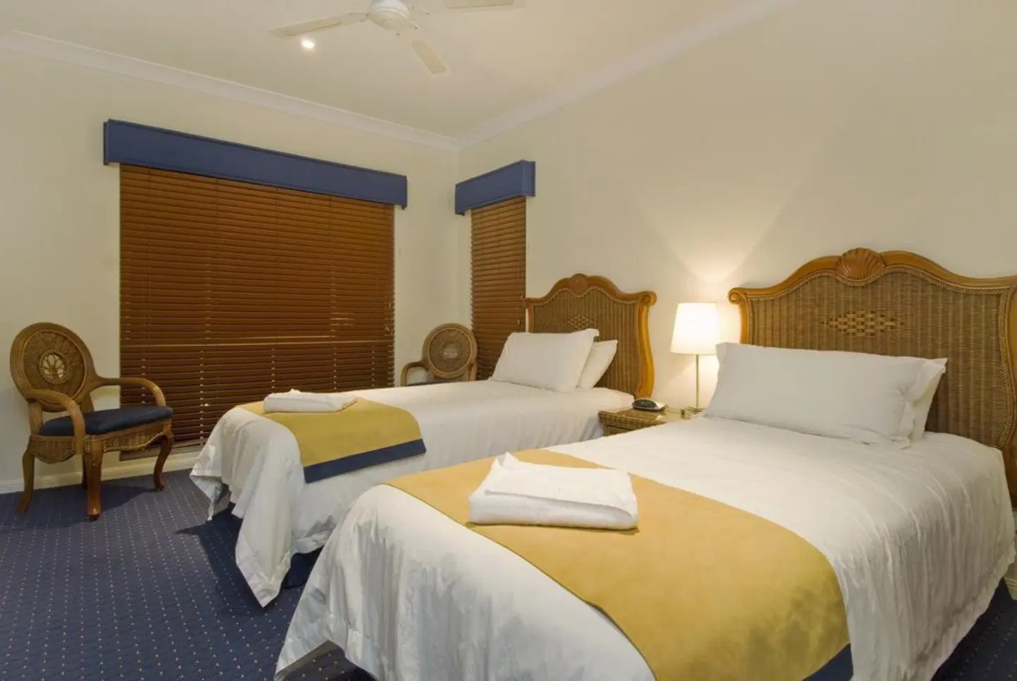 Tinaroo Lake Resort ROOM_EXAMPLE