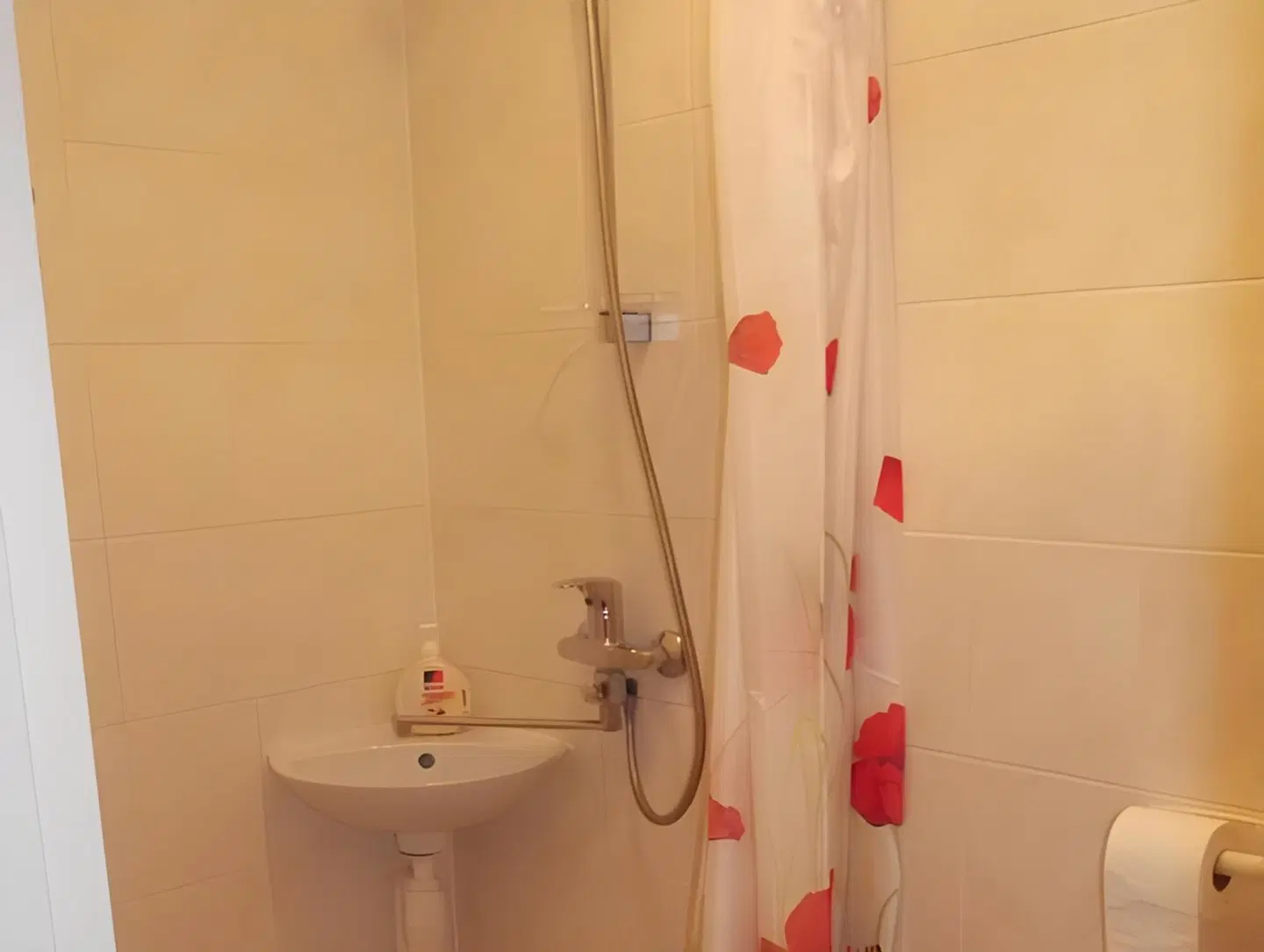 Kure Guesthouse Badezimmer