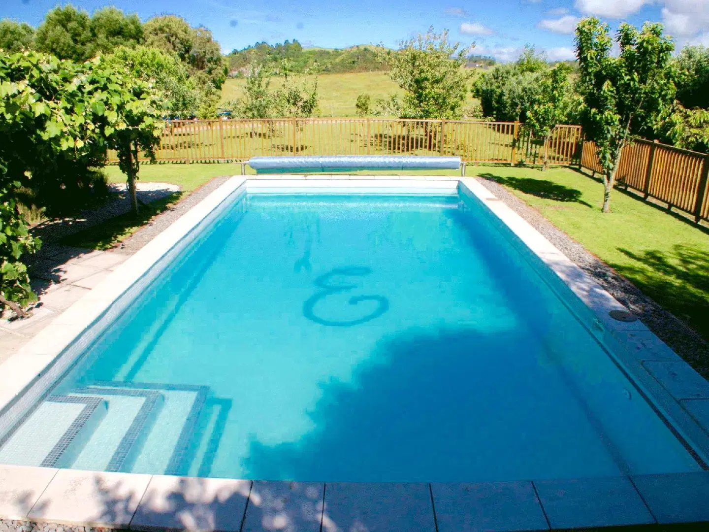 Lake Karapiro Lodge OUTDOOR_POOL