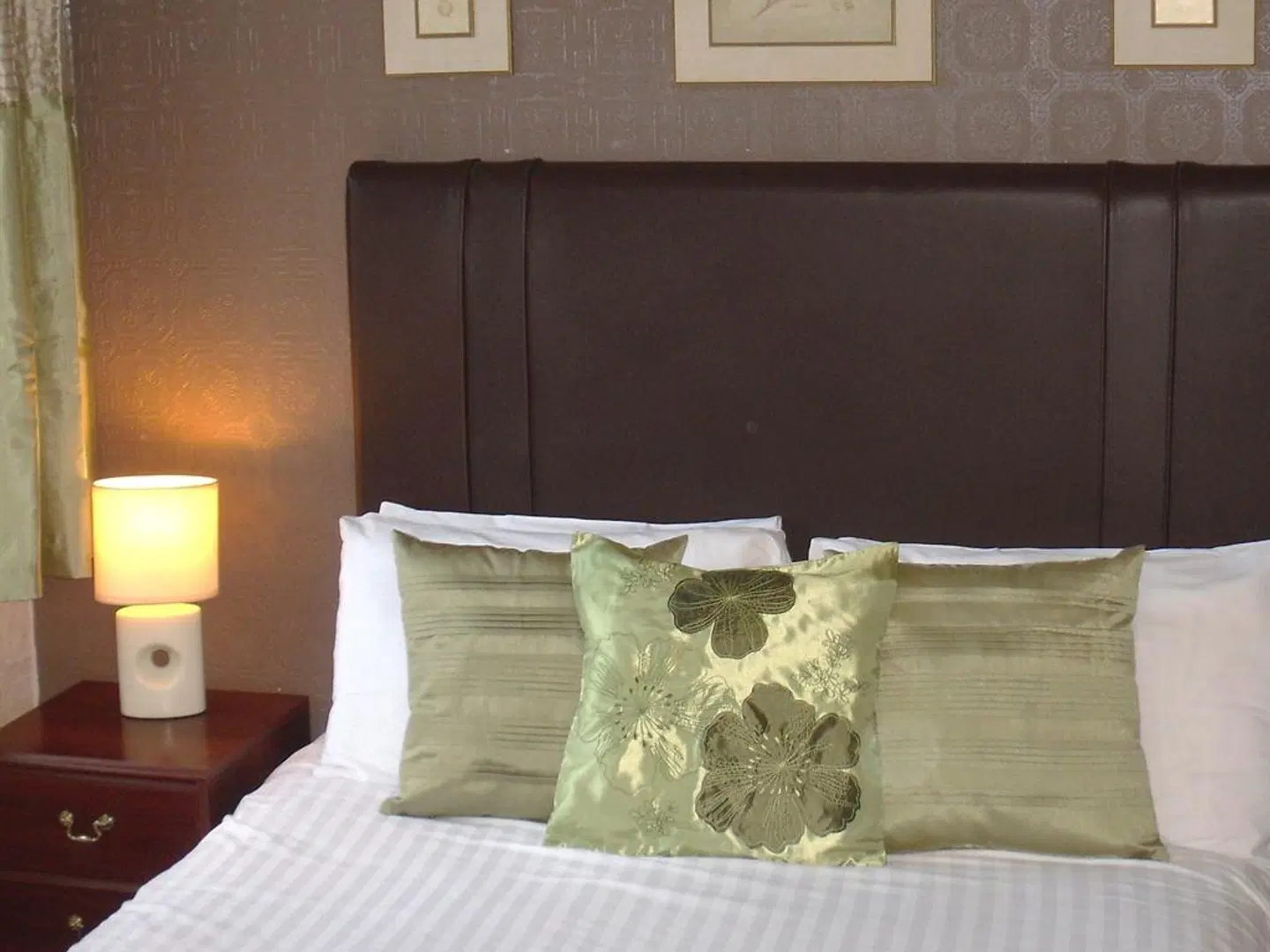 Richmond - Guest House ROOM_EXAMPLE