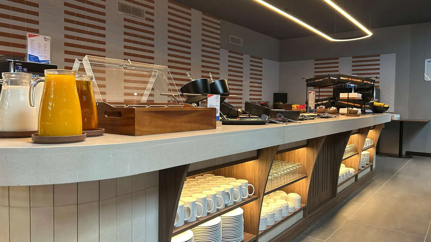 Holiday Inn Express & Suites Lisbon - Príncipe Real by IHG Bar