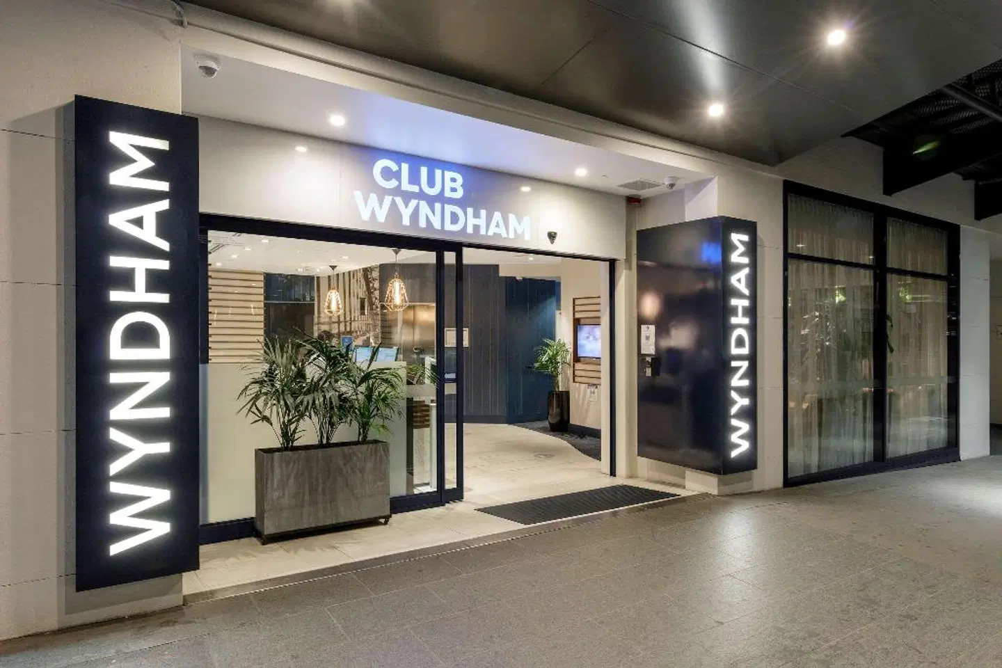 Club Wyndham Sydney, Trademark Collection by Wyndham LOUNGE_LOBBY