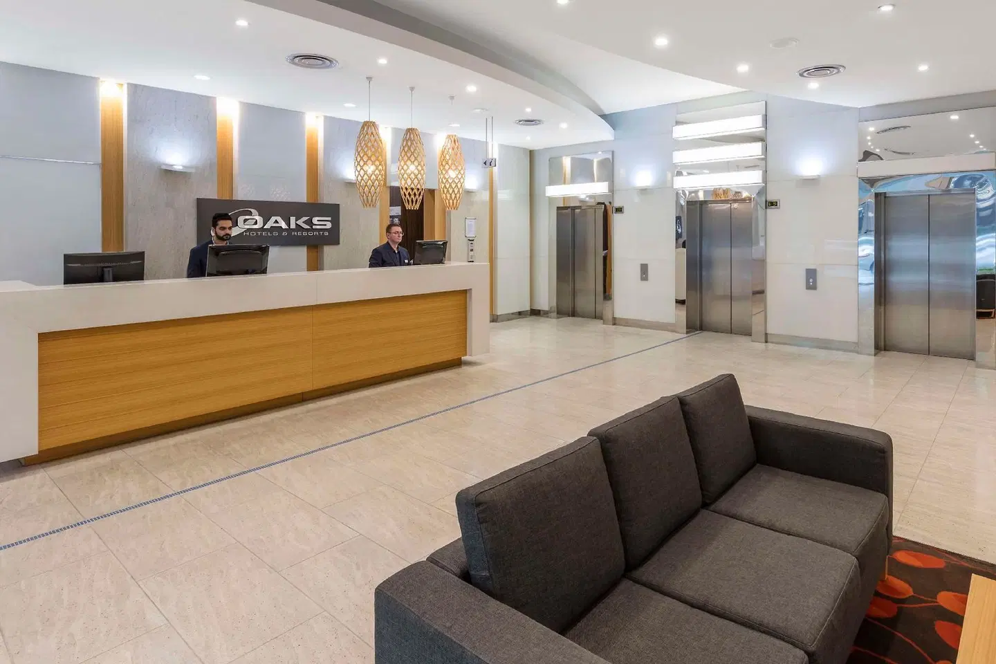 Oaks Adelaide Embassy Suites LOUNGE_LOBBY