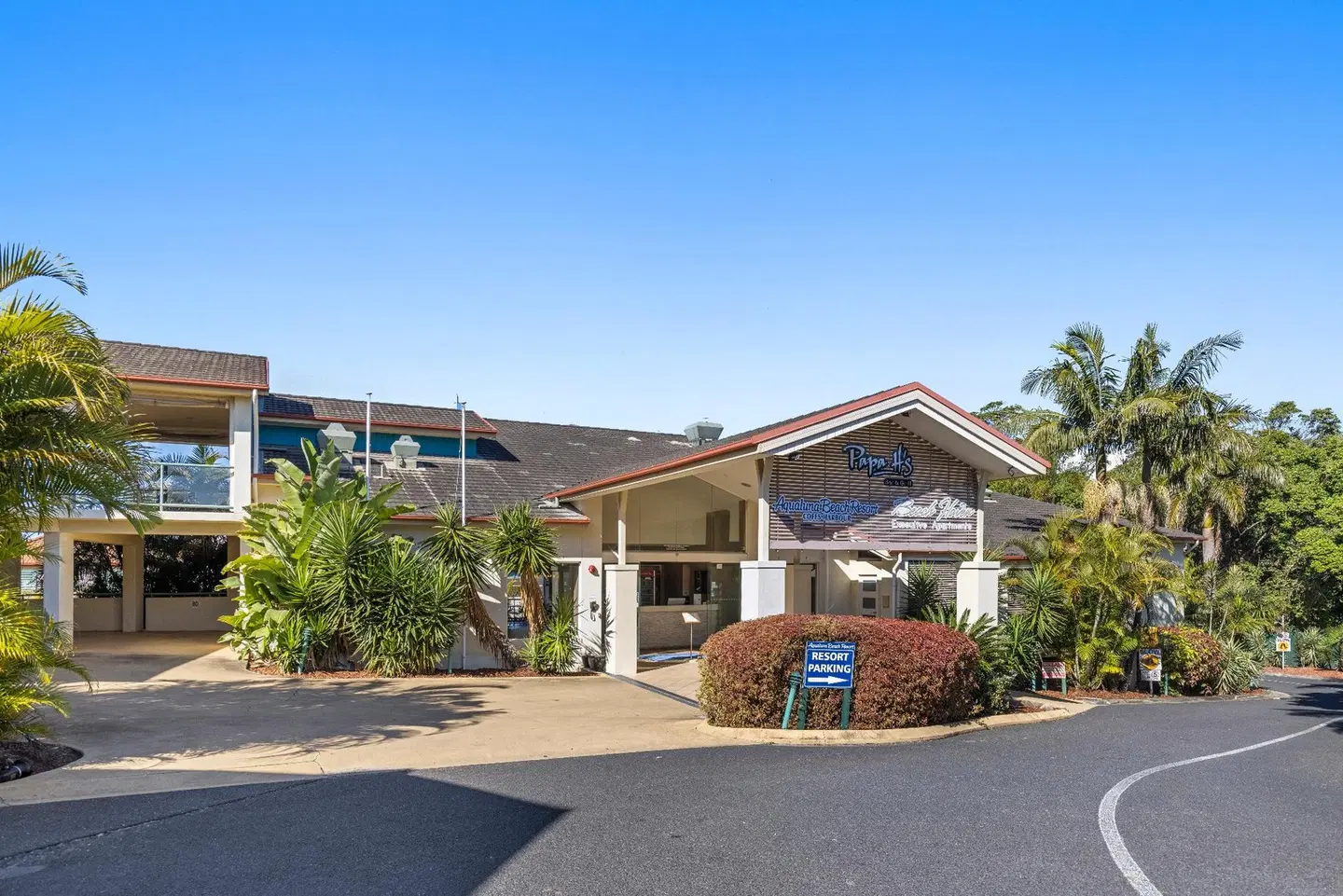 Aqualuna Beach Resort EXTERIOR