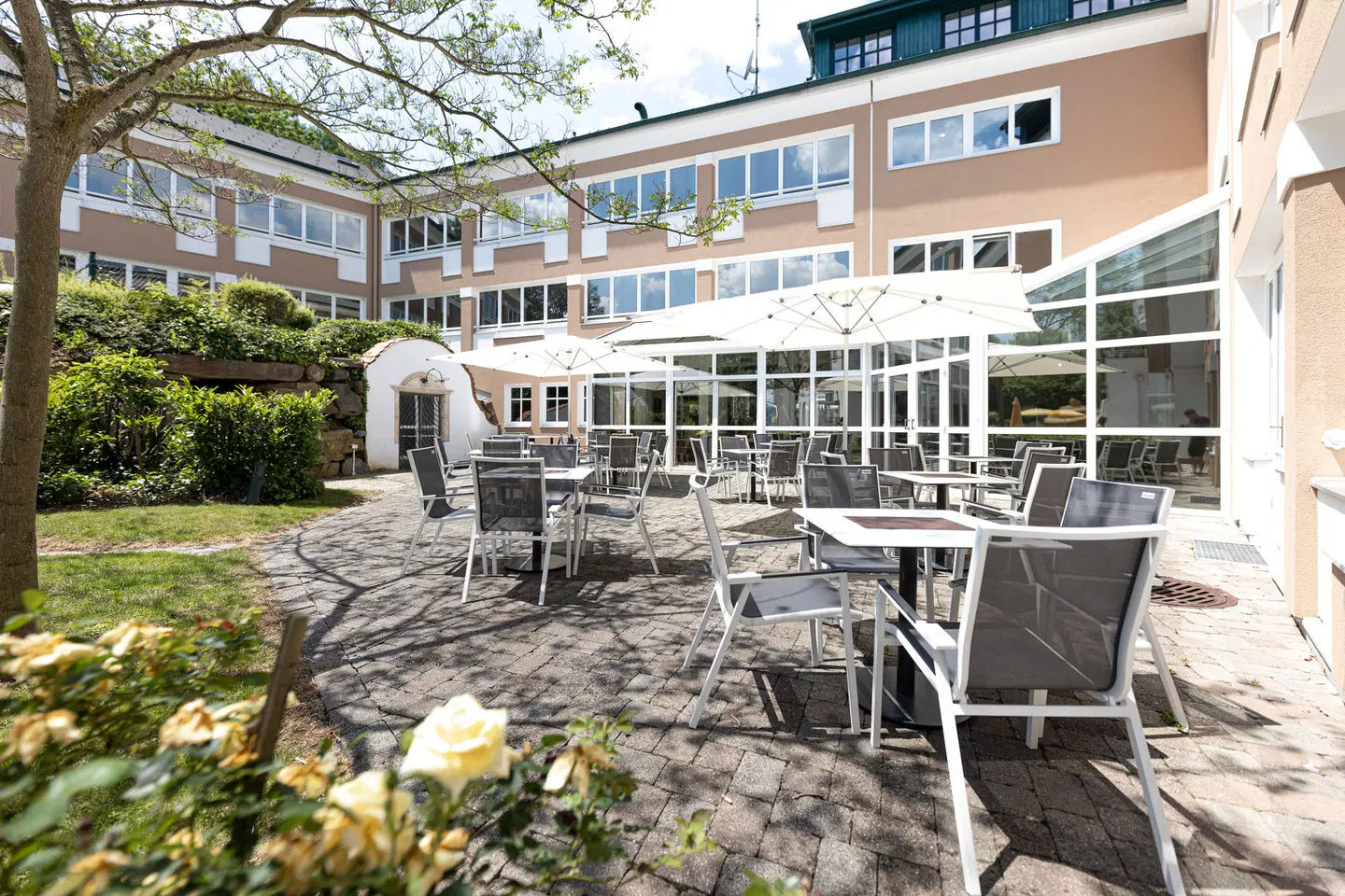 Hotel TraumVogel Terrasse