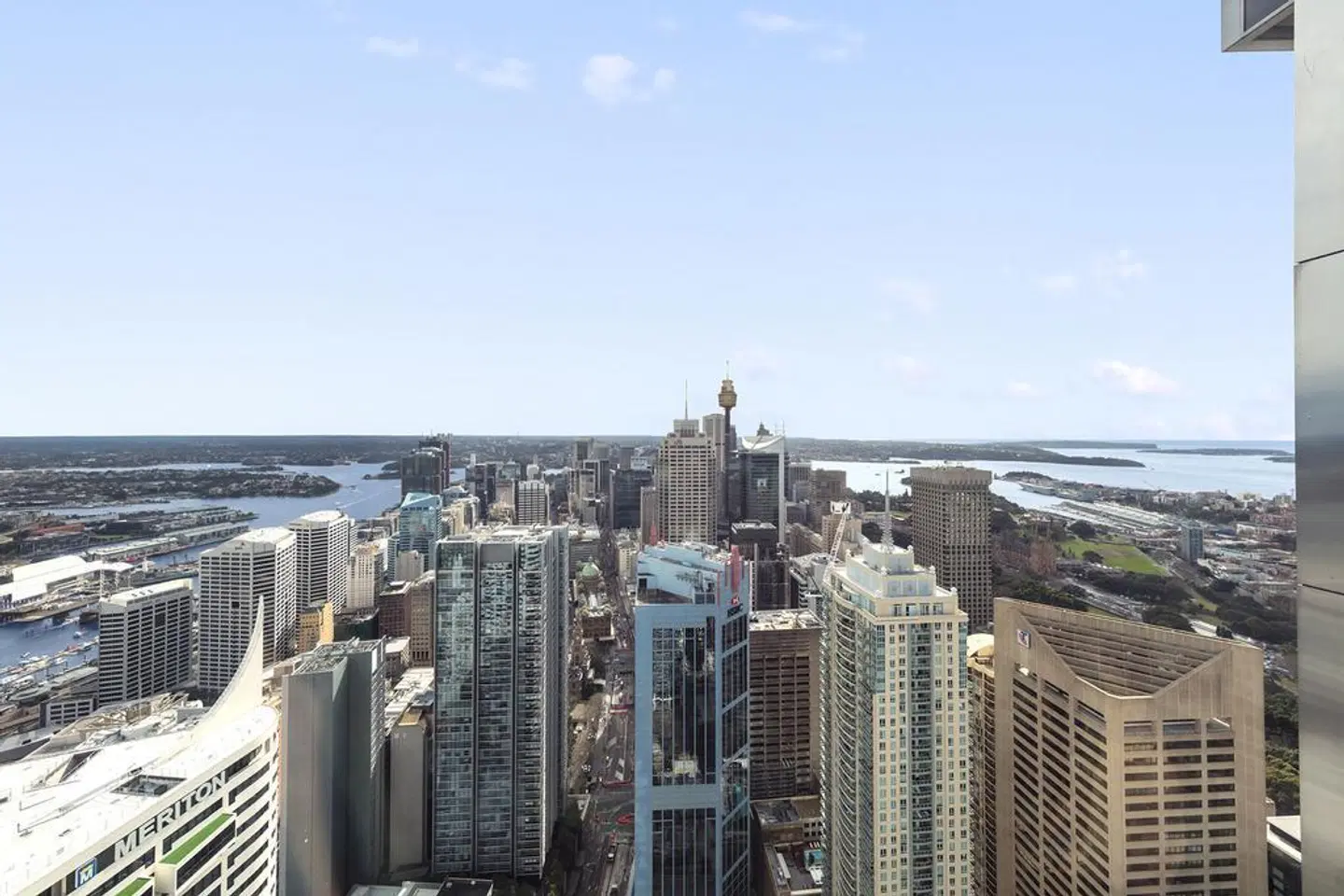 Meriton Serviced Apartments World Tower EXTERIOR
