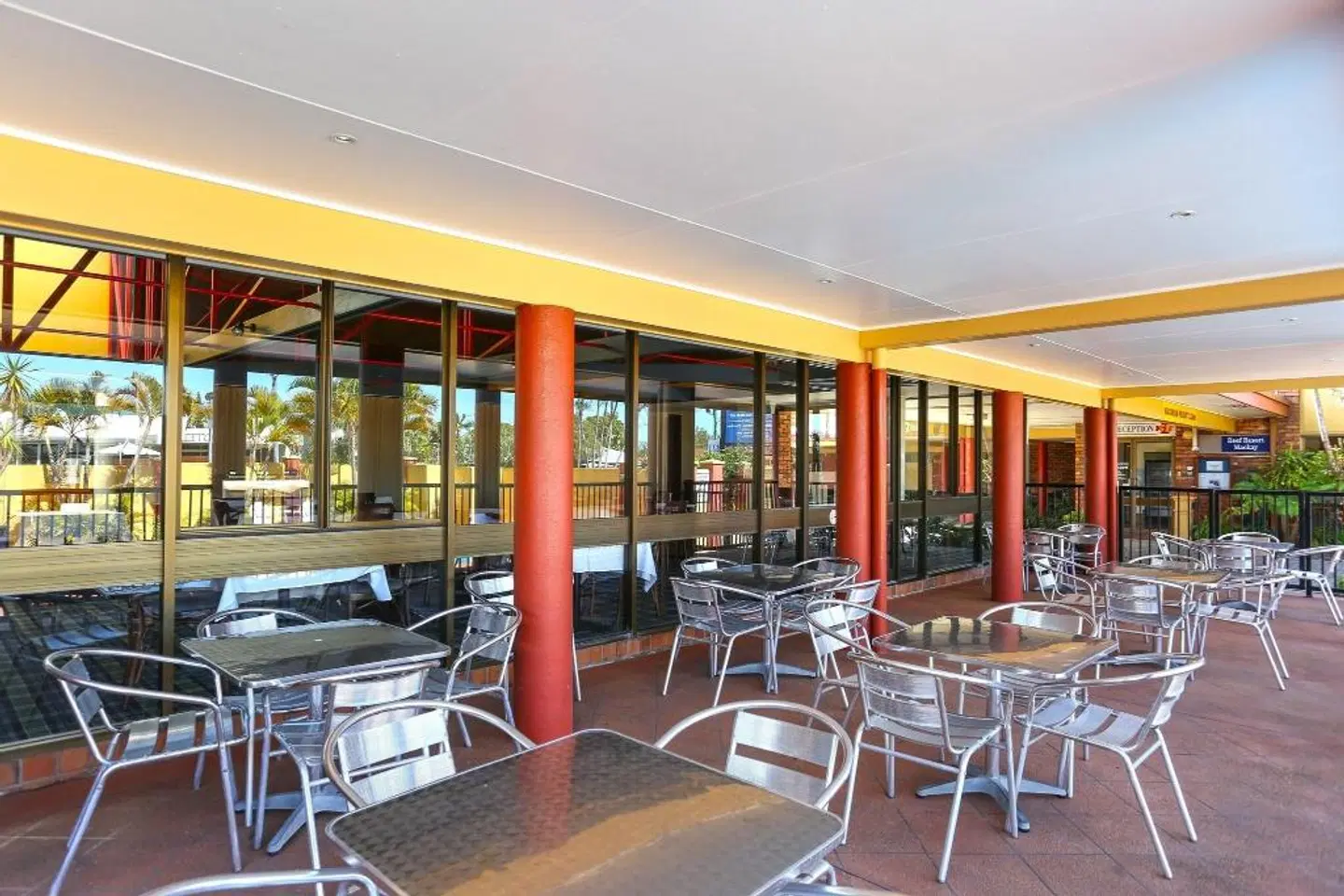 Reef Resort Motel Bar