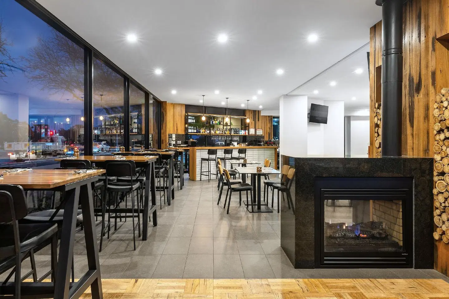 Rydges South Park Adelaide Bar
