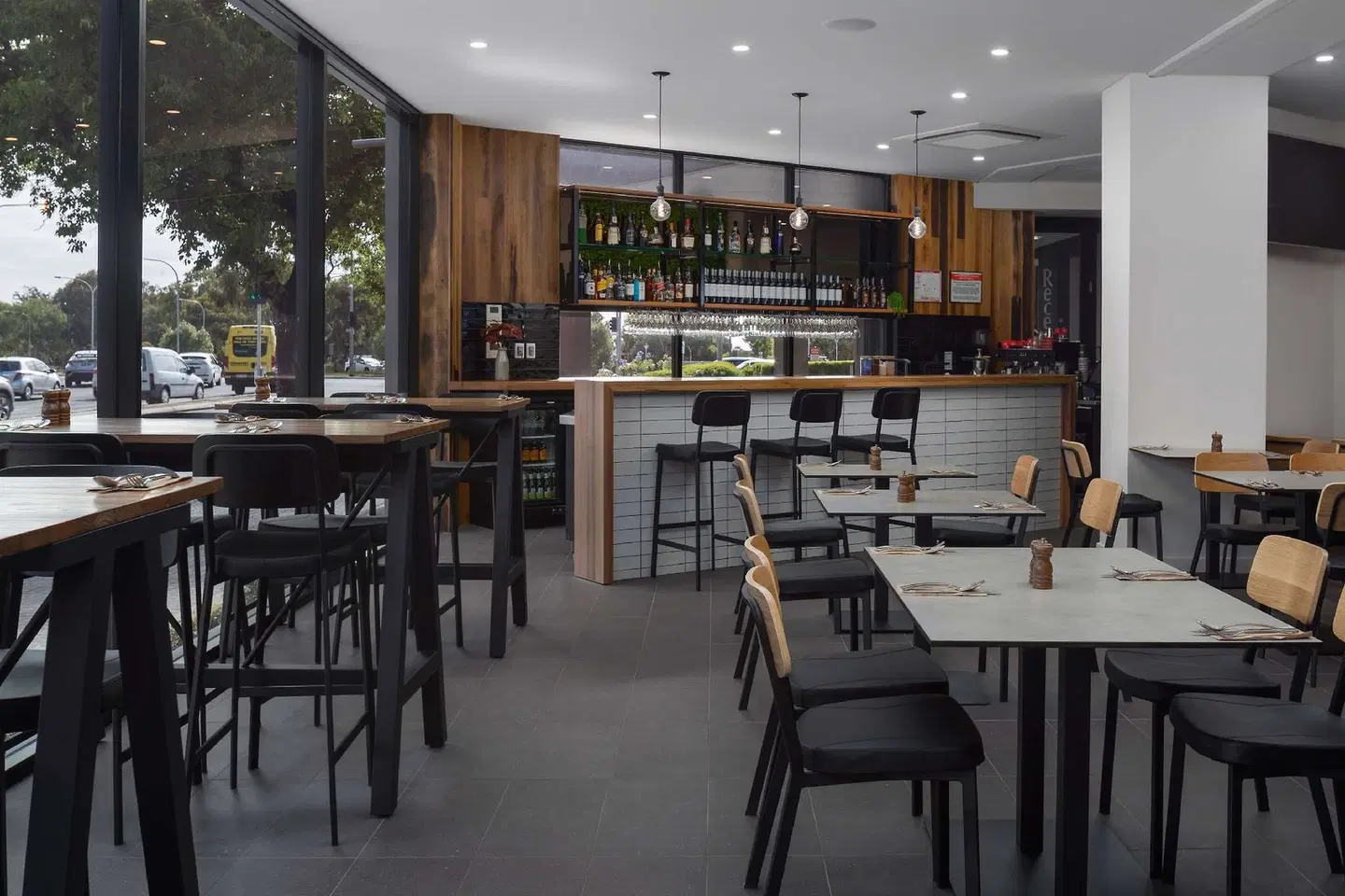 Rydges South Park Adelaide Bar