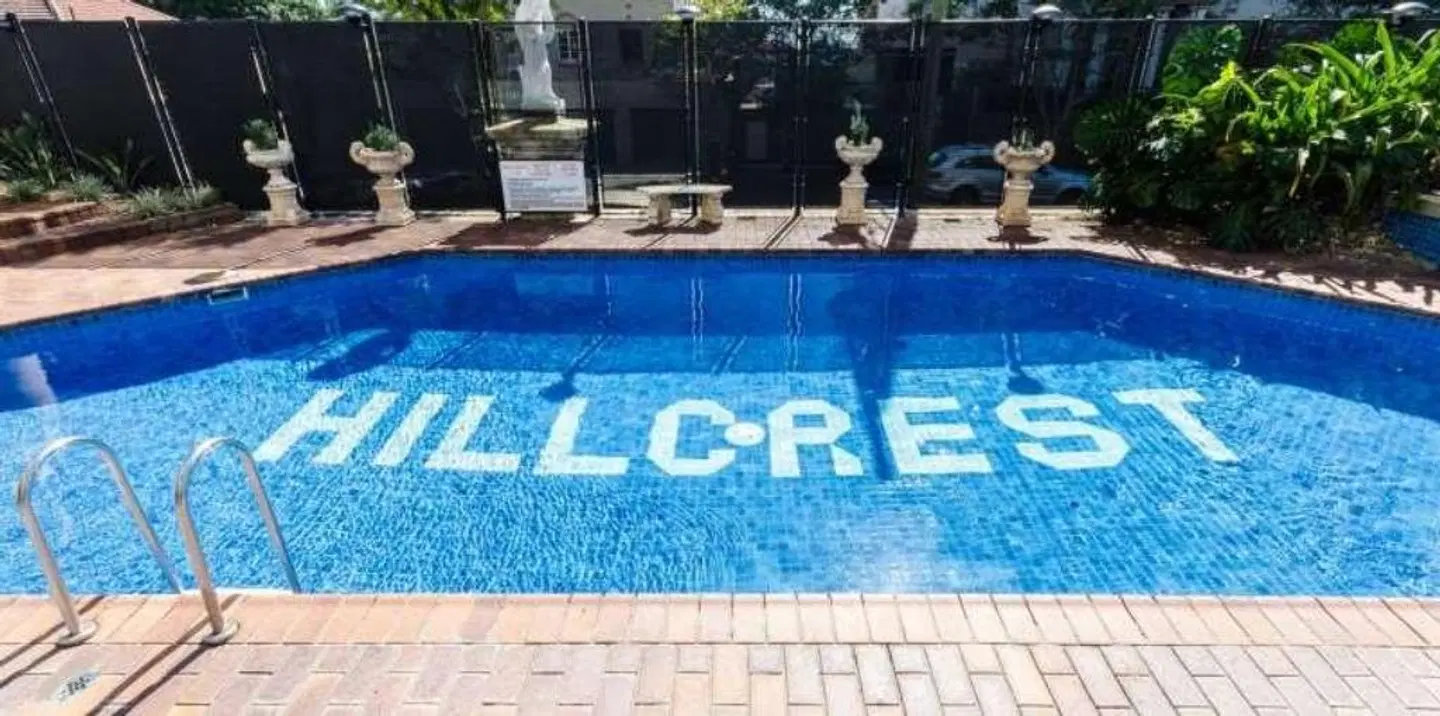 Central Hillcrest Apartments OUTDOOR_POOL