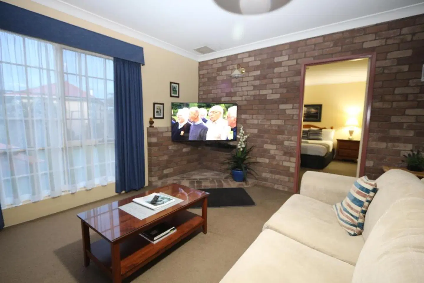 Swansea Cottages and Motel Suites ROOM_EXAMPLE