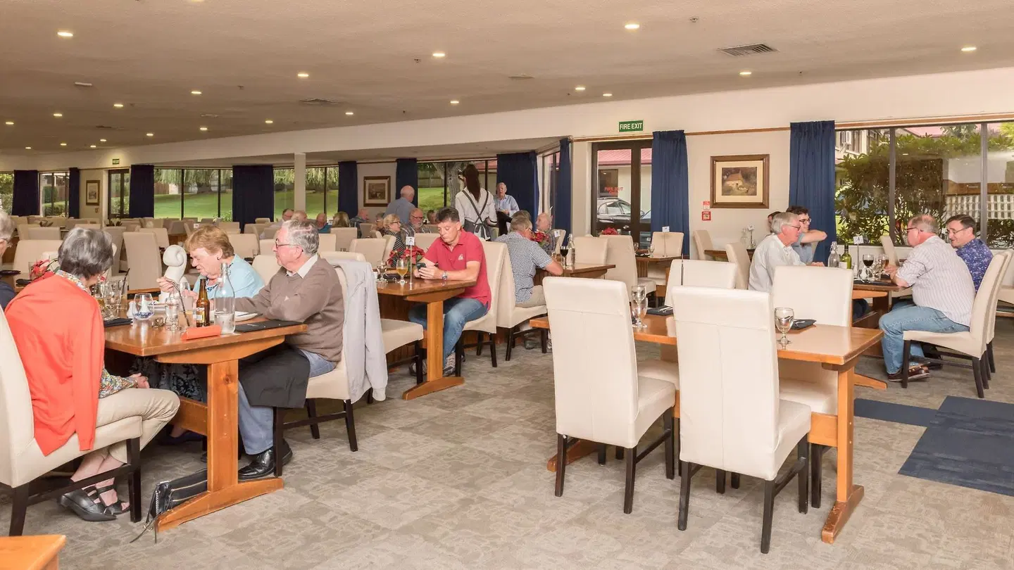 Distinction Hamilton Hotel & Conference Centre Restaurant