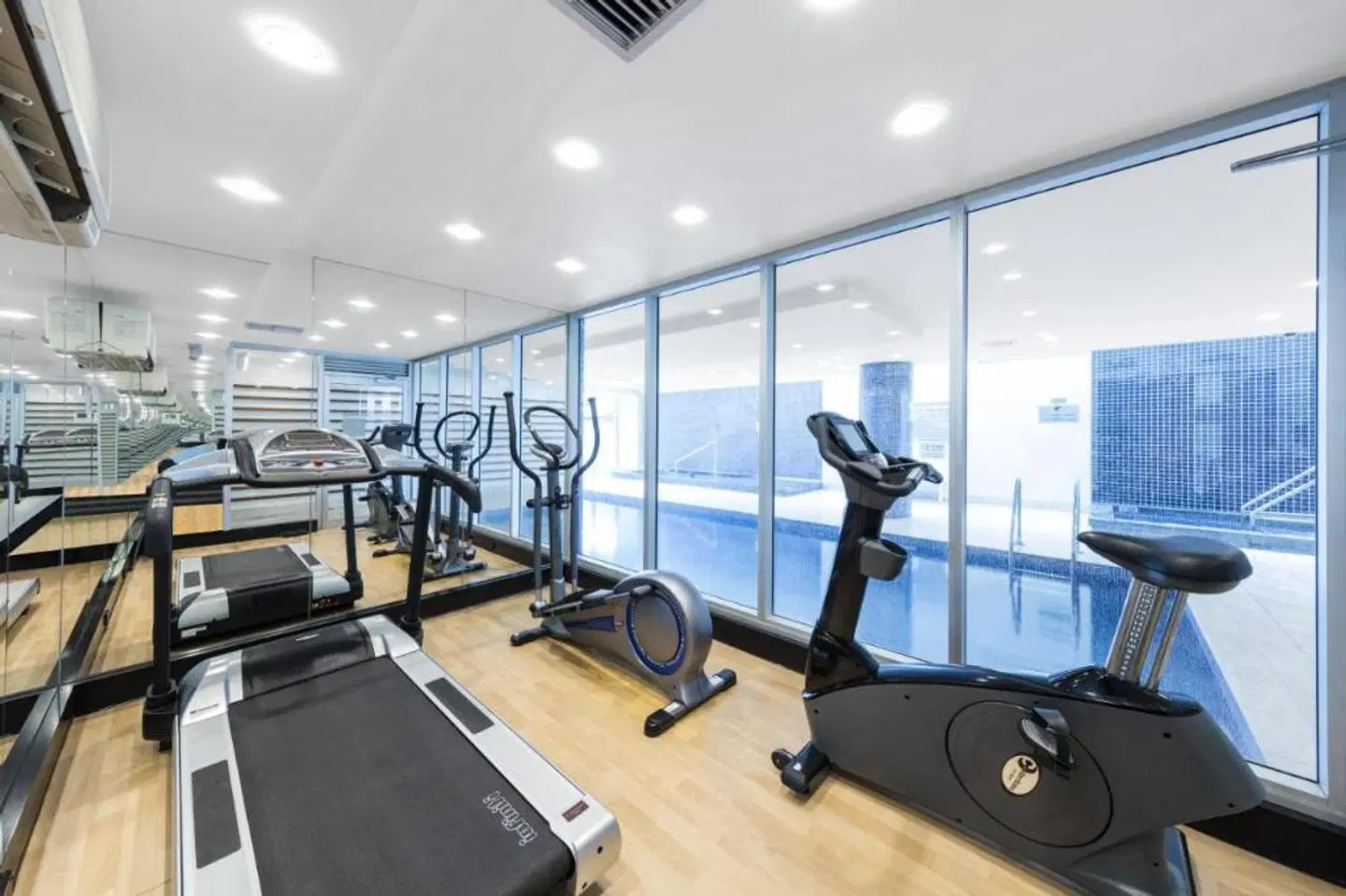 Oaks Glenelg Liberty Suites SPORTS_AND_LEISURE