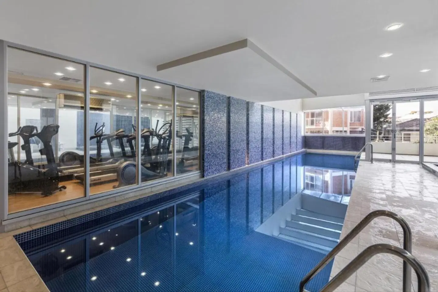 Oaks Glenelg Liberty Suites Hallenbad